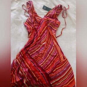 NWT Vibrant summer dress
